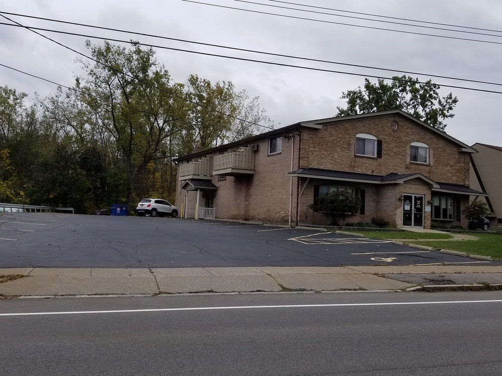 1293 Union Rd, West Seneca, NY 14224